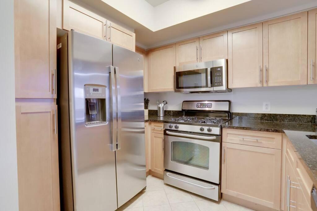 Pentagon City Comfort Modern Stay أرلنغتون المظهر الخارجي الصورة