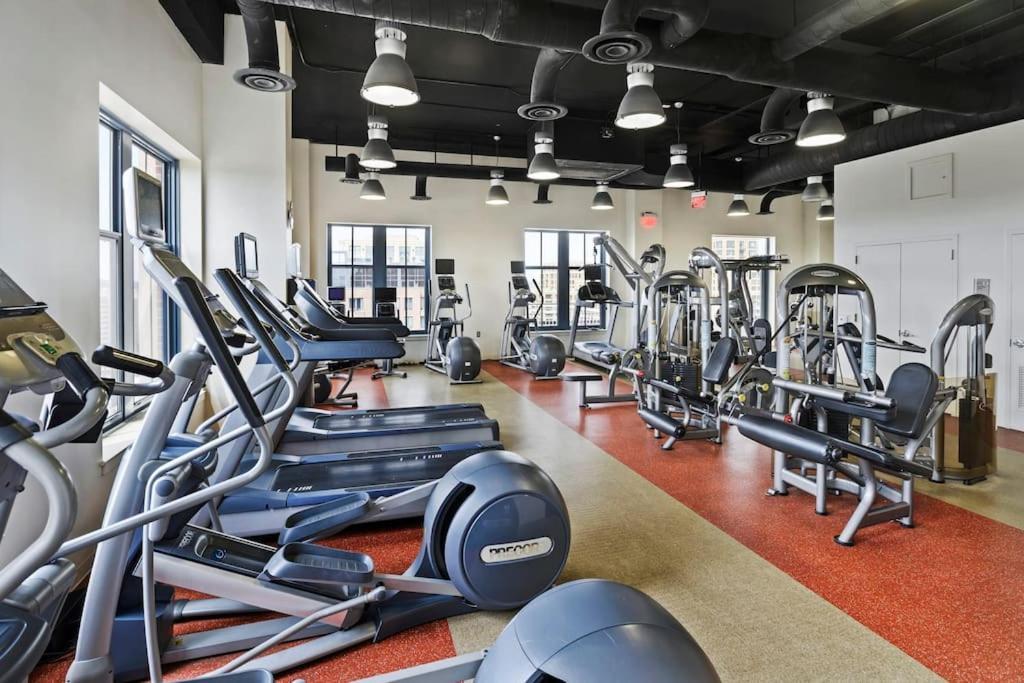 Pentagon City Comfort Modern Stay أرلنغتون المظهر الخارجي الصورة